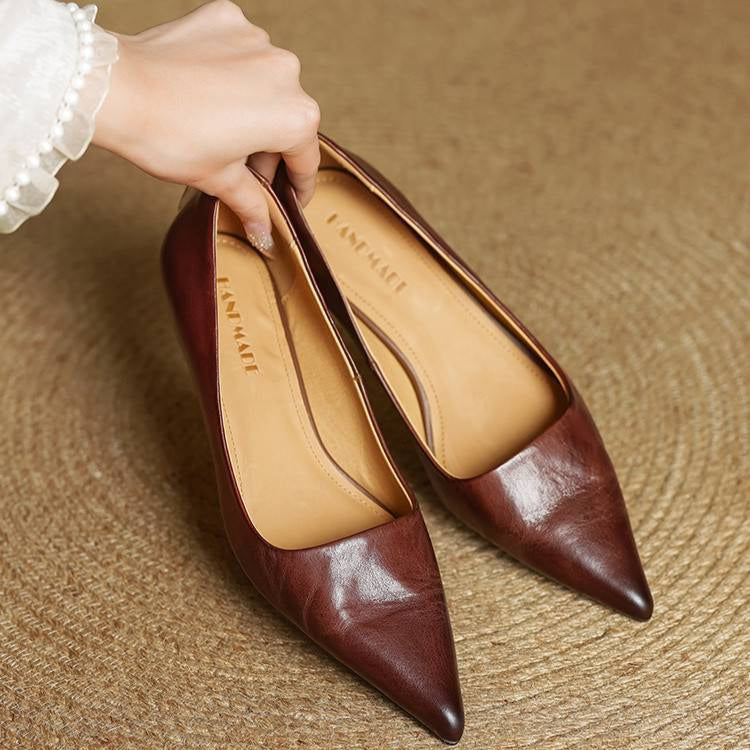 Sarah | Verfijnde Puntige Leren Pumps