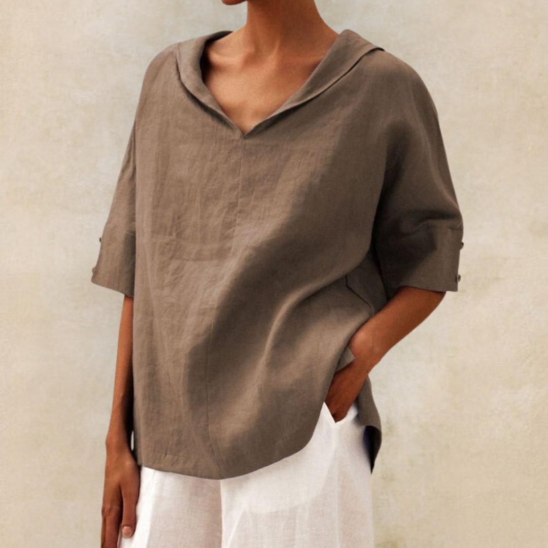 YLVIE I KLASSIEKE LINNEN BLOUSE MET V-HALS
